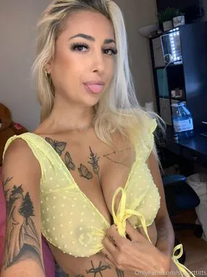 Sugarttitts OnlyFans Leaked Free Thumbnail Picture - #4axeR4VHCR