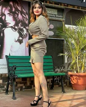 Suhaani Laskar OnlyFans Leaked Free Thumbnail Picture - #tGnWuv3Ll8