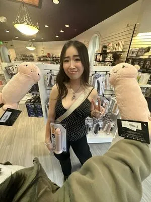 Suhwiena OnlyFans Leaked Free Thumbnail Picture - #QUGLLldnRg