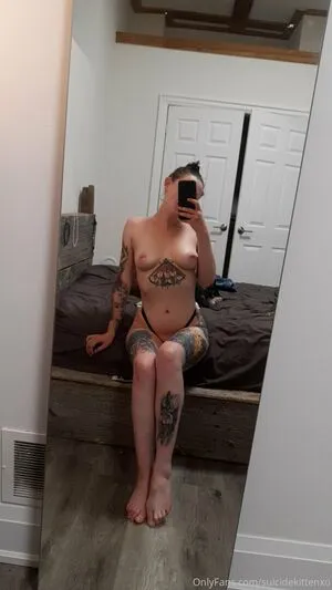 Suicidekittenxo OnlyFans Leaked Free Thumbnail Picture - #YxzaZ4Ew31