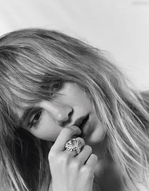 Suki Waterhouse OnlyFans Leaked Free Thumbnail Picture - #4YNcvpVOkM