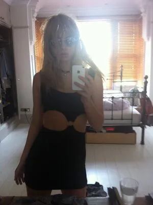 Suki Waterhouse OnlyFans Leaked Free Thumbnail Picture - #6KEJAEySOx