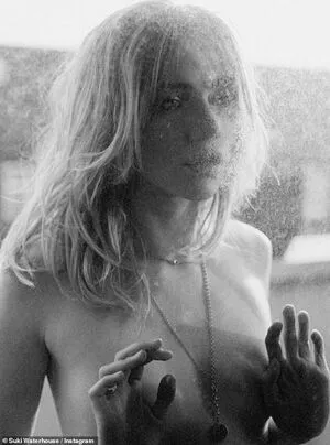 Suki Waterhouse OnlyFans Leaked Free Thumbnail Picture - #8WwGvPo4Cp