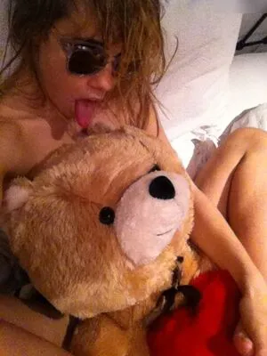 Suki Waterhouse OnlyFans Leaked Free Thumbnail Picture - #9rSjPwOSWP
