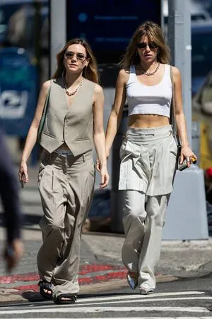 Suki Waterhouse OnlyFans Leaked Free Thumbnail Picture - #AxqLmzv62U