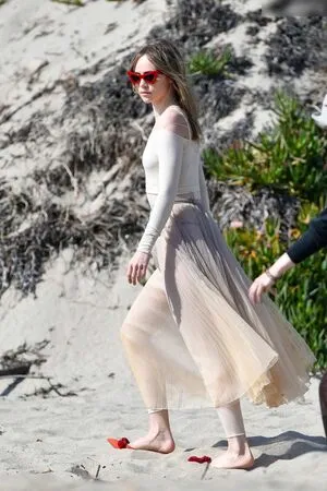 Suki Waterhouse OnlyFans Leaked Free Thumbnail Picture - #Gd0YIOWmg1