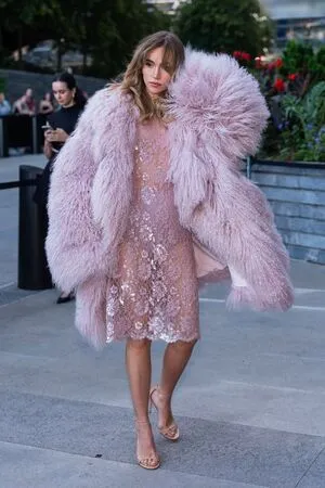 Suki Waterhouse OnlyFans Leaked Free Thumbnail Picture - #KwDWh6S6dP