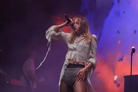 Suki Waterhouse OnlyFans Leaked Free Thumbnail Picture - #Tn2zhSXoWF