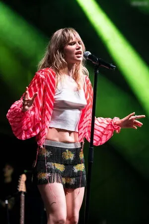 Suki Waterhouse OnlyFans Leaked Free Thumbnail Picture - #Uifg2VQE3A