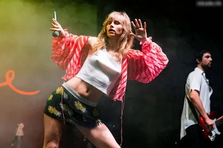 Suki Waterhouse OnlyFans Leaked Free Thumbnail Picture - #YorrWsPWHt