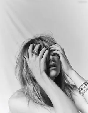 Suki Waterhouse OnlyFans Leaked Free Thumbnail Picture - #ZdDMxOorGh
