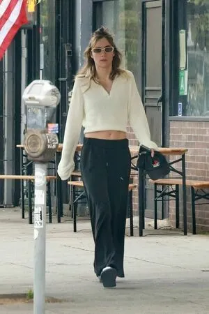 Suki Waterhouse OnlyFans Leaked Free Thumbnail Picture - #a7uehGQrM0