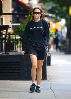 Suki Waterhouse OnlyFans Leaked Free Thumbnail Picture - #dTxQaKbeul