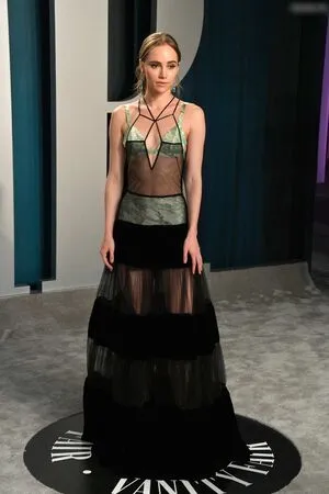 Suki Waterhouse OnlyFans Leaked Free Thumbnail Picture - #puzcD5MExC