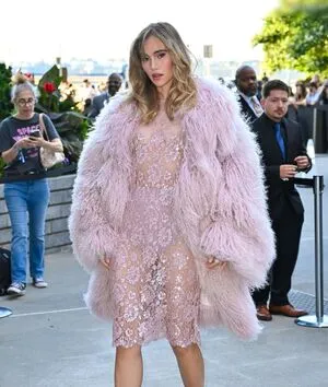 Suki Waterhouse OnlyFans Leaked Free Thumbnail Picture - #uptsQsZhKW
