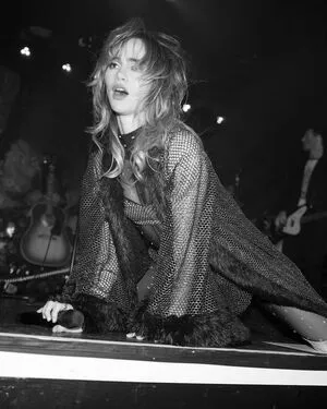 Suki Waterhouse OnlyFans Leaked Free Thumbnail Picture - #xH4rJ0OzPM