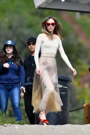 Suki Waterhouse OnlyFans Leaked Free Thumbnail Picture - #ymjMhKV2Y7