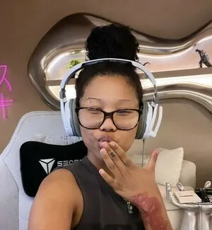Sukibaby OnlyFans Leaked Free Thumbnail Picture - #wc1NZL7giN