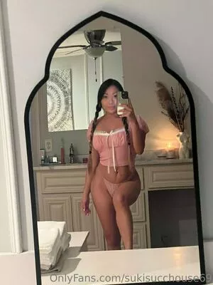Sukisucchouse69 OnlyFans Leaked Free Thumbnail Picture - #yTwSJXgAv3