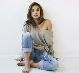Summer Bishil OnlyFans Leaked Free Thumbnail Picture - #L98WDWRmus