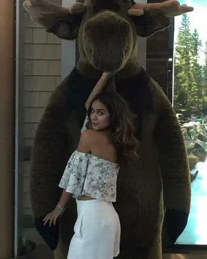 Summer Bishil OnlyFans Leaked Free Thumbnail Picture - #xYF3Yl6BSt
