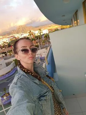 Summer Siempre OnlyFans Leaked Free Thumbnail Picture - #oyII4SHirT