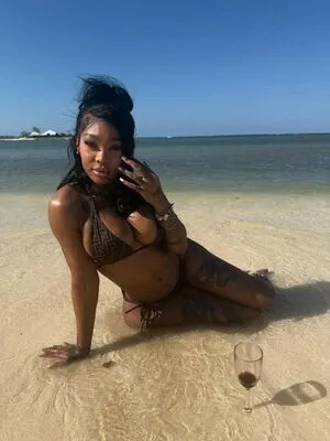 Summer Walker OnlyFans Leaked Free Thumbnail Picture - #O6bbC2MQ5E