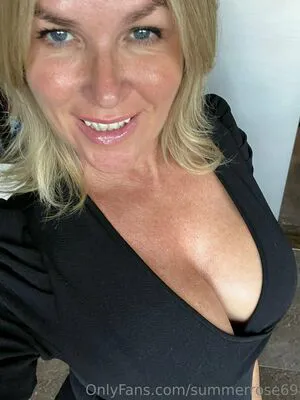 Summerrose69 OnlyFans Leaked Free Thumbnail Picture - #p8yyjJoMiA
