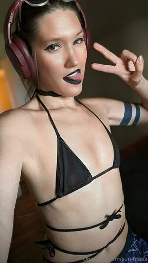 Sun4daez OnlyFans Leaked Free Thumbnail Picture - #RuWFu5X8OC