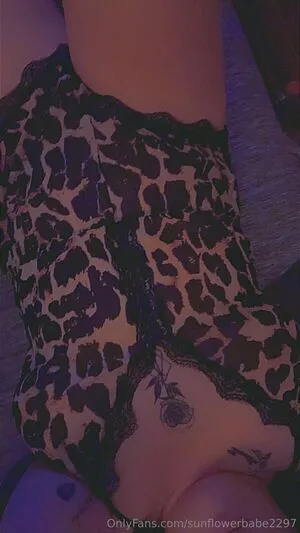 Sunflowerbabe2297 OnlyFans Leaked Free Thumbnail Picture - #2POfGmWSbP