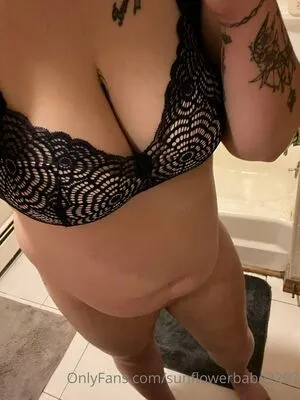 Sunflowerbabe2297 OnlyFans Leaked Free Thumbnail Picture - #4MMvpvqtHf