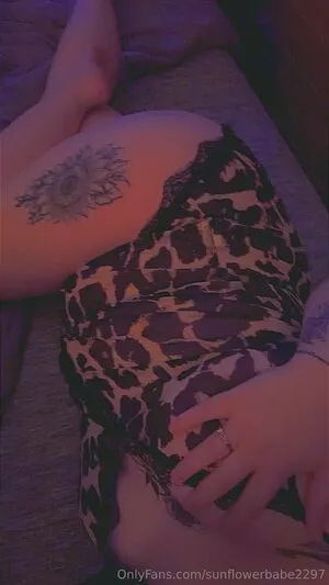 Sunflowerbabe2297 OnlyFans Leaked Free Thumbnail Picture - #c9b3eZoawJ