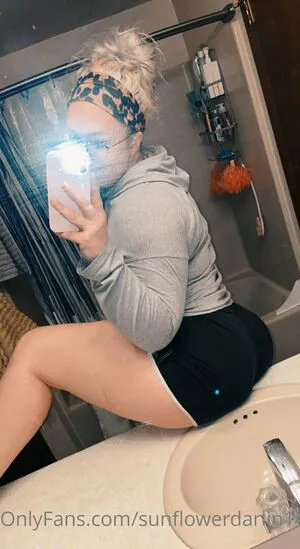 Sunflowerdarlin14 OnlyFans Leaked Free Thumbnail Picture - #6lXbXUSBTy
