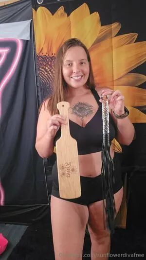 Sunflowerdivafree OnlyFans Leaked Free Thumbnail Picture - #Y6A8HuCkVY