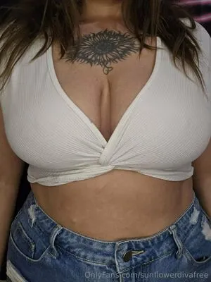 Sunflowerdivafree OnlyFans Leaked Free Thumbnail Picture - #r9bFh3KdV0