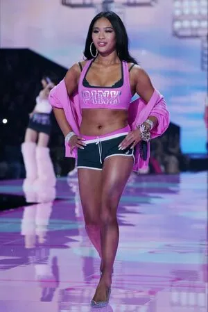 Suni Lee OnlyFans Leaked Free Thumbnail Picture - #3qtnkOFJfh