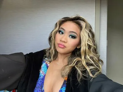 Suni Lee OnlyFans Leaked Free Thumbnail Picture - #5BL1NBdOOi