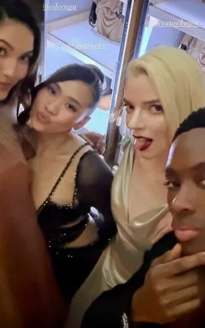 Suni Lee OnlyFans Leaked Free Thumbnail Picture - #HMRhfLfySh