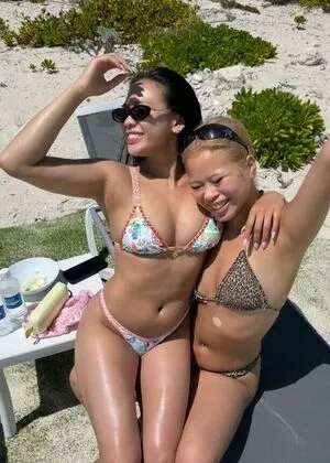 Suni Lee OnlyFans Leaked Free Thumbnail Picture - #MV1mPPQZ6d