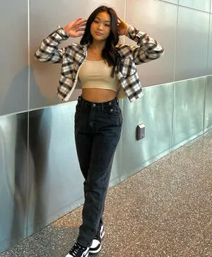 Suni Lee OnlyFans Leaked Free Thumbnail Picture - #S6dwQjnWUf