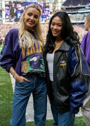 Suni Lee OnlyFans Leaked Free Thumbnail Picture - #fv7GU3F8bn