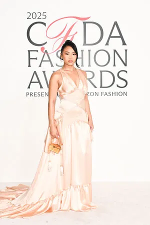 Suni Lee OnlyFans Leaked Free Thumbnail Picture - #jNkmsM6pNM