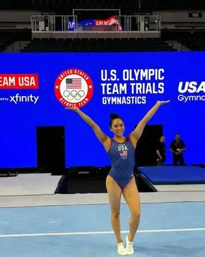 Suni Lee OnlyFans Leaked Free Thumbnail Picture - #tFKL312Cx3