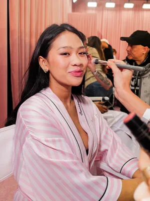 Suni Lee OnlyFans Leaked Free Thumbnail Picture - #wc2WI5LfW9