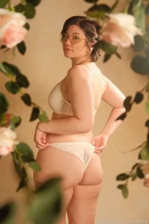 Sunidey OnlyFans Leaked Free Thumbnail Picture - #oriePxj2ES