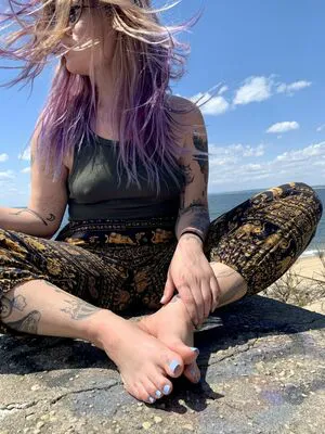 Sunni Footplay OnlyFans Leaked Free Thumbnail Picture - #jH8Y03UU0U
