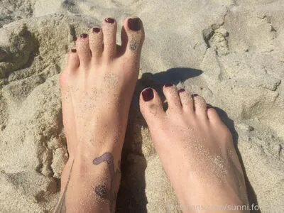 Sunni Footplay OnlyFans Leaked Free Thumbnail Picture - #qdeHFT5h15