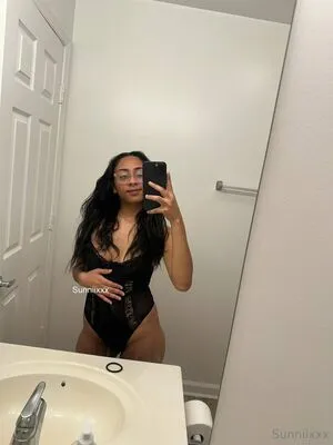 Sunniifree OnlyFans Leaked Free Thumbnail Picture - #0UcDmkx6j8