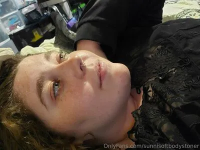 Sunnisoftbodystoner OnlyFans Leaked Free Thumbnail Picture - #bShjYe49s2