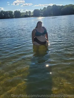 Sunnisoftbodystoner OnlyFans Leaked Free Thumbnail Picture - #guFex1Q6Of